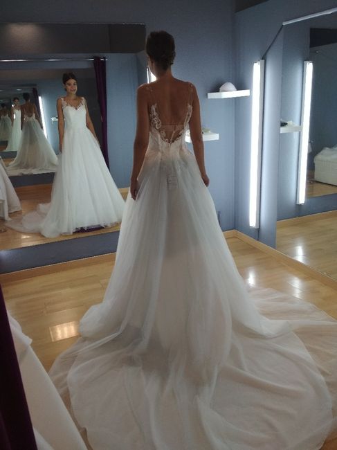 Mirando vestidos parte 1 - 3