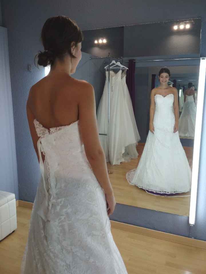 Mirando vestidos parte 1 - 1