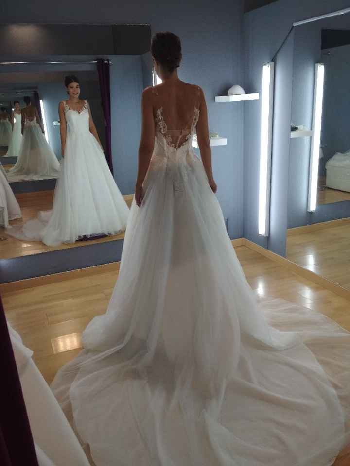 Mirando vestidos parte 1 - 3