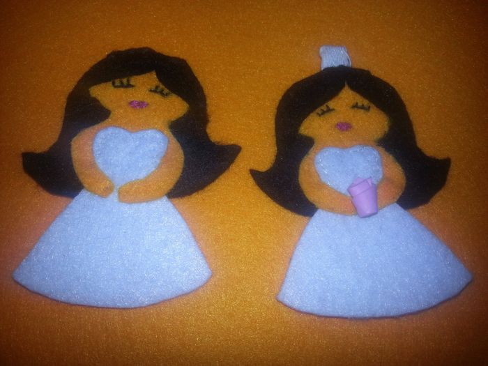 broche y llavero