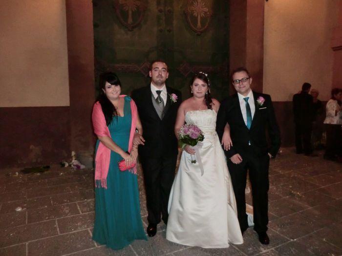 con mi marido,mi ermano y mi cuñi