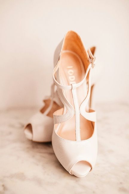 Zapatos. modelo goya en blanco de lodi. - 1