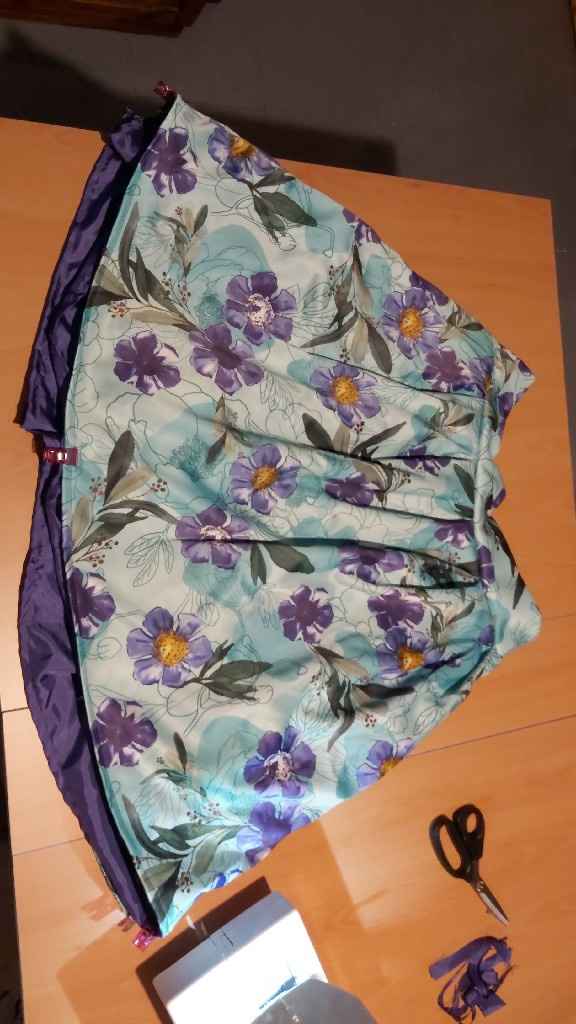 Tiene que ser Morado - 1