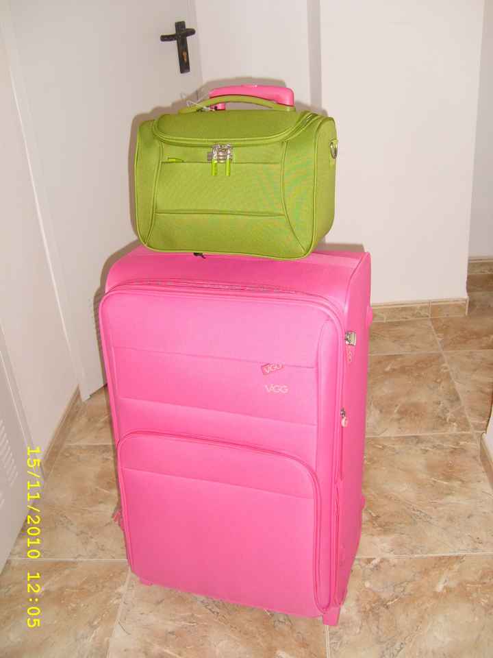 Mi nueva maleta y necesser!! Para nuestro viaje de novios!!