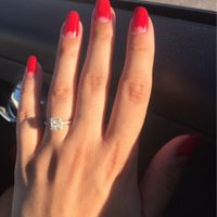 El debate de Laury: ¿uñas rojas o francesa? - 1