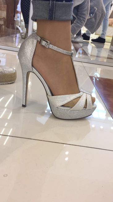 Me enseñais vuestros zapatos ?? - 1