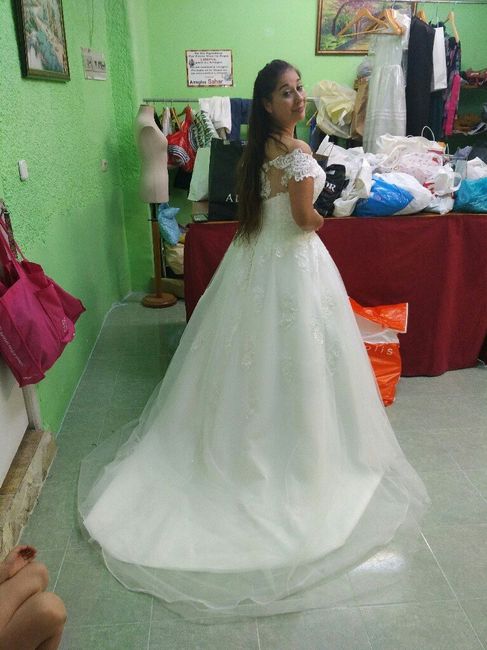Vestido, y van.... - 3