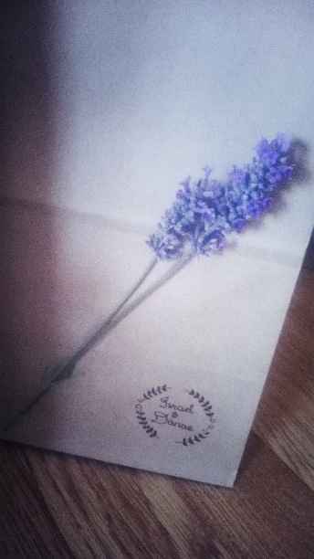 Detalle con nuestro sello y lavanda