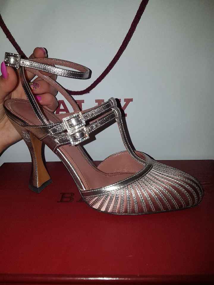 y sin buscar.... allí estaban 👠 - 2