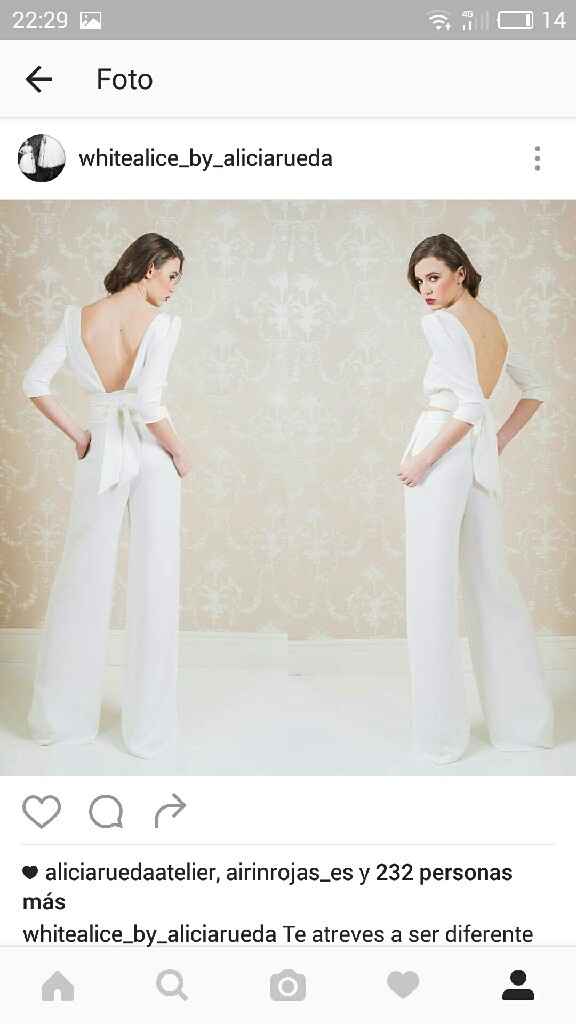 Novia en traje pantalon y chaqueta. - 3