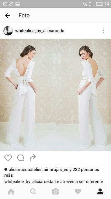 Novia en traje pantalon y chaqueta. - 3