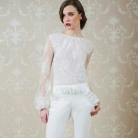 Novia en traje pantalon y chaqueta. - 2