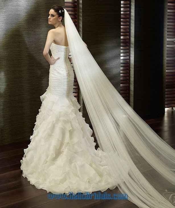 Mi vestido por detras