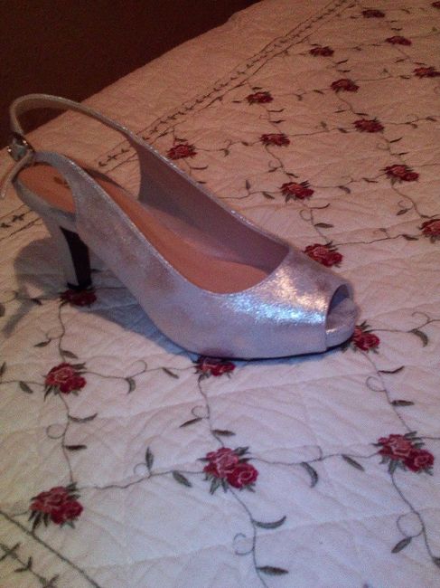 Zapatos blancos o de color? - 1
