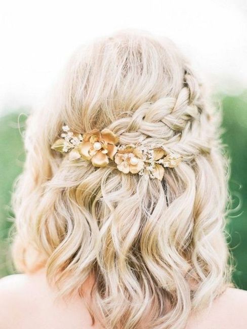 TRENZA CON PEINETA