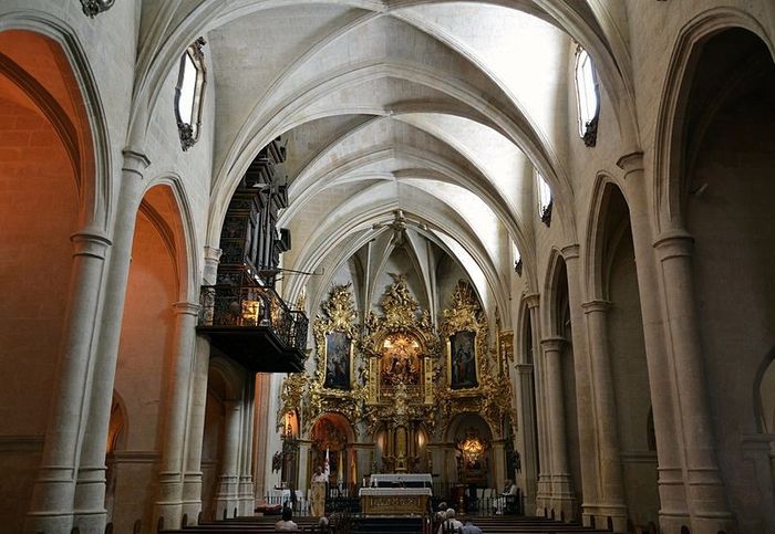 Interior Santa María