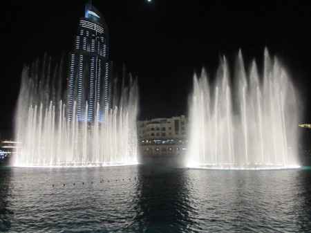 fuentes dubai mall