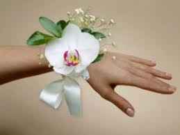 pulsera de flores para damas de honor