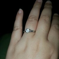 Pongamos todas nuestro anillo de compromiso - 1