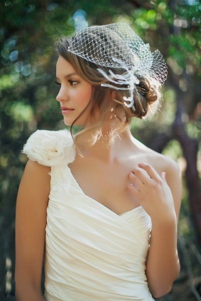 Tocado birdcage