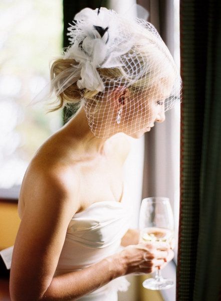 Tocado birdcage