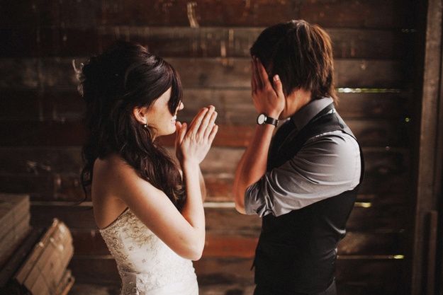 First look novios