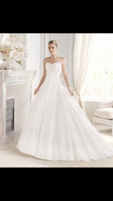 Duda con el vestido de novia - 1