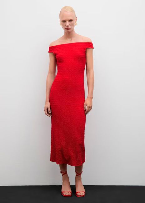 Vestidos lisos de invitada en Mango con descuentos 13