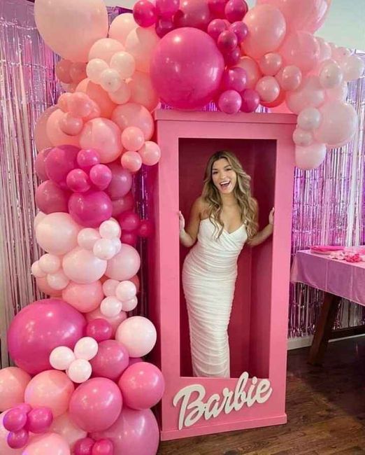 Boda temática Barbie 15