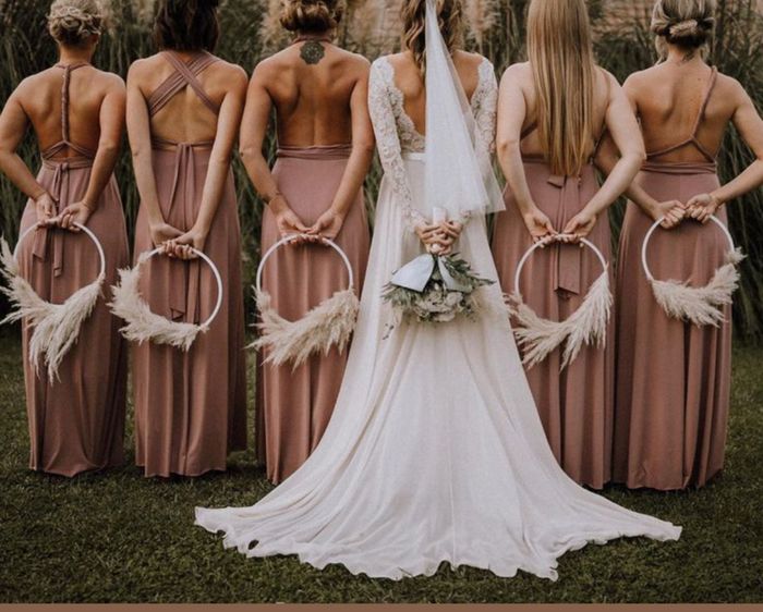 Hoop bouquet para damas de honor 4
