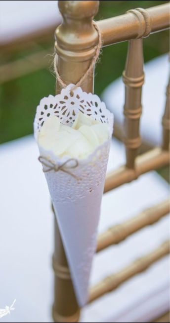 Conos para arroz con blondas: un detalle dulce y práctico 5