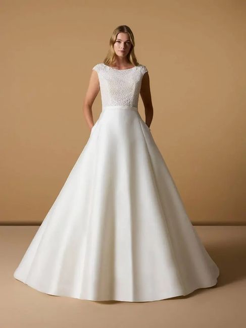 Escotes de novia: belleza, elegancia y personalidad 8