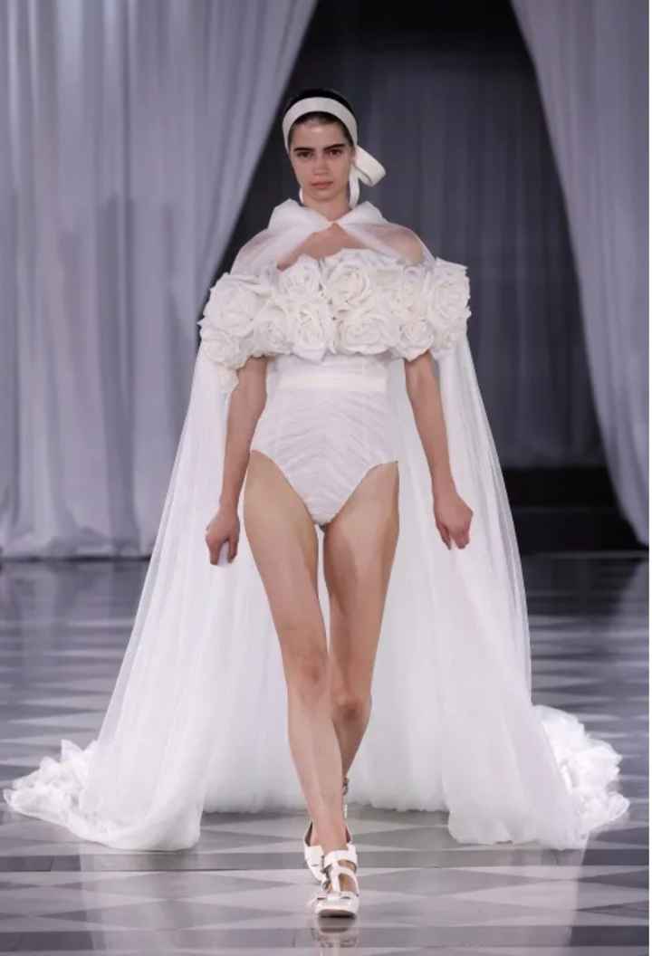 Novias con capa, lo amas o lo odias? - 1
