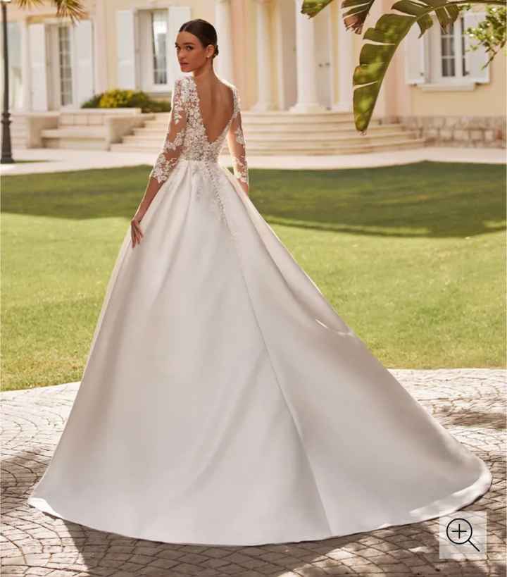 Con o sin cola? 👗👰🏻‍♀️ - 1