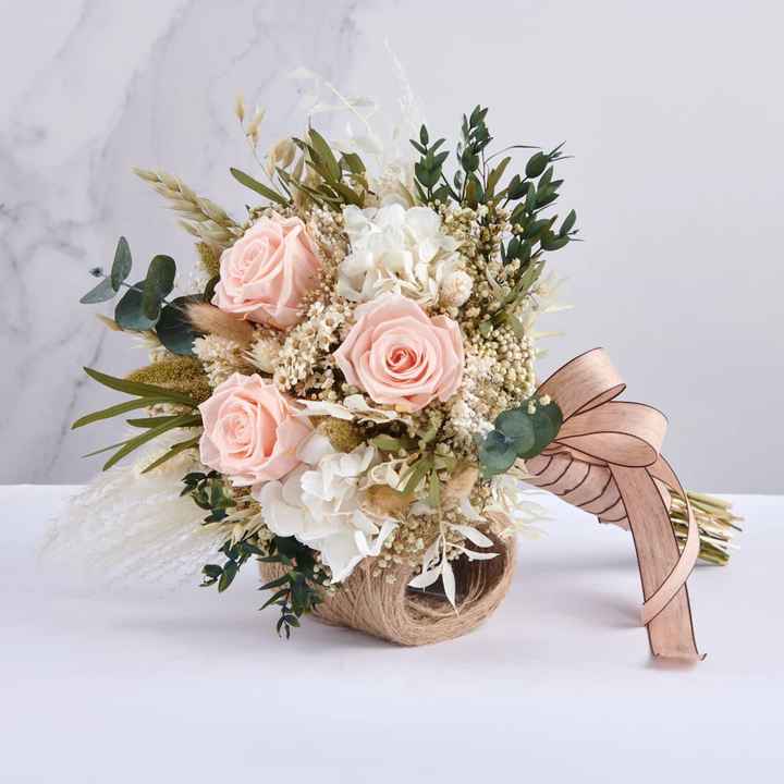¿Llevarías este ramo rosa? 💐 - 1