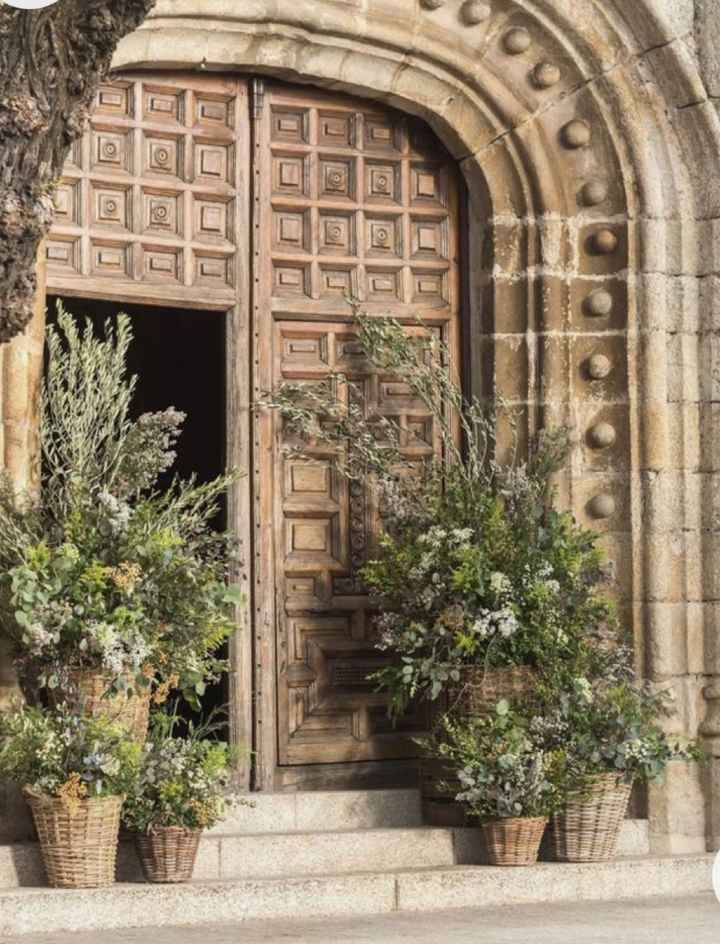 Ejemplo decoración puerta iglesia - 8