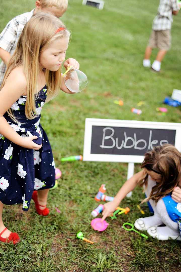 Rincones para niños en las bodas - 11