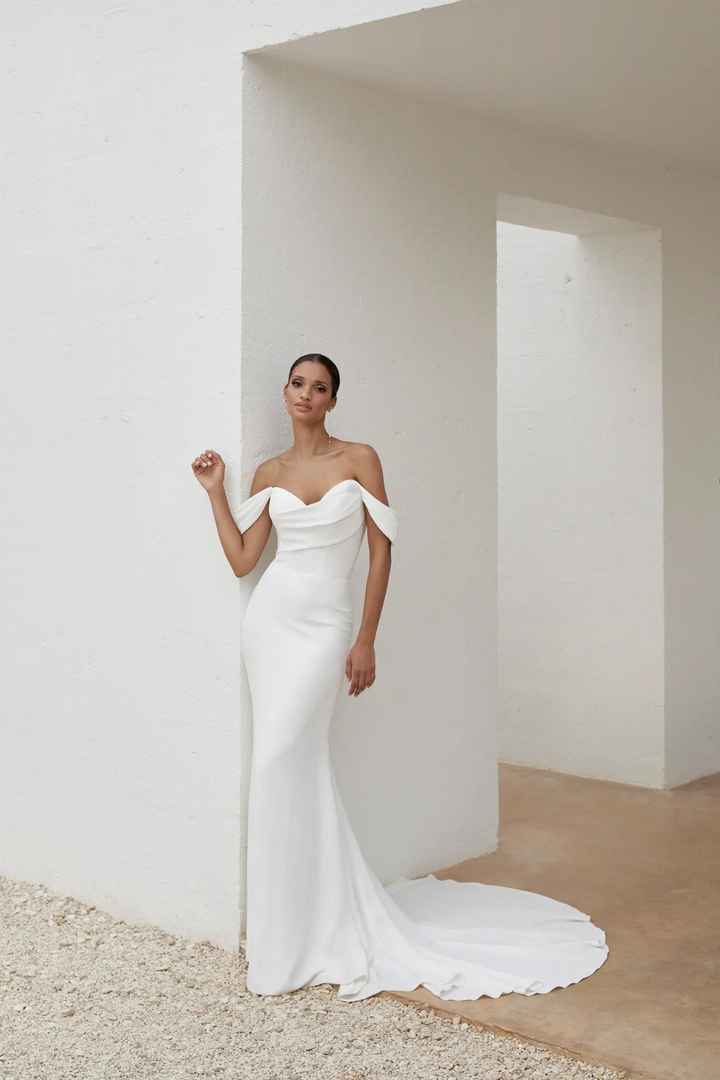 Escotes de novia: belleza, elegancia y personalidad - 3