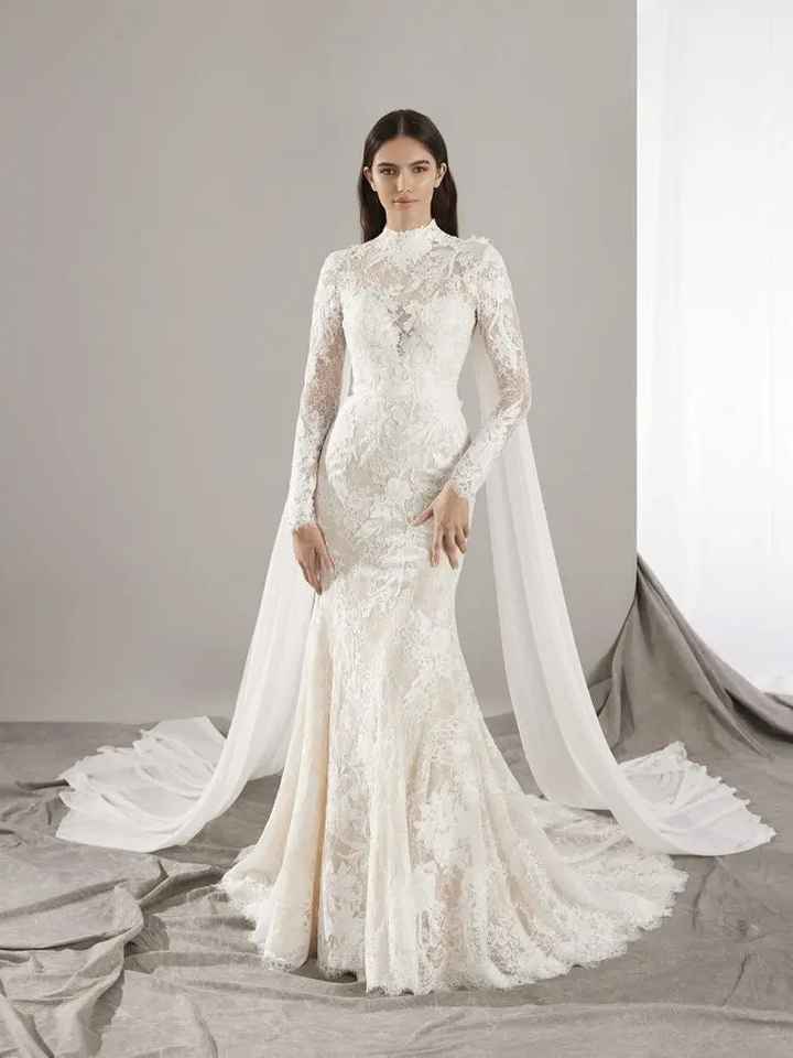 Escotes de novia: belleza, elegancia y personalidad - 12