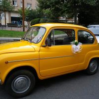 Coche 600 para boda - 1