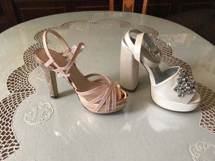 Escoger entre estos dos zapatos - 2