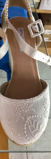 Llevaras un par de zapatos o dos? - 1