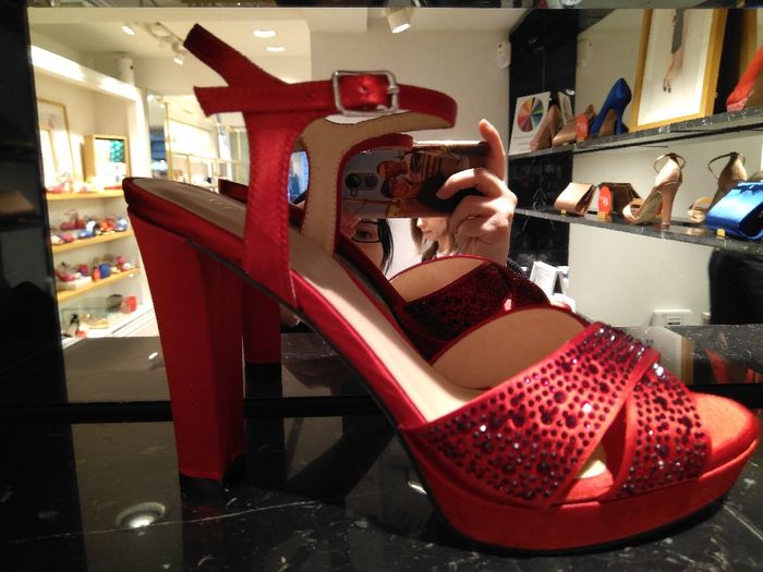 Ayuda! Zapatos Rojos con pequeño tacón? - 4