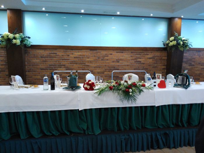 decoración mesa presidencial