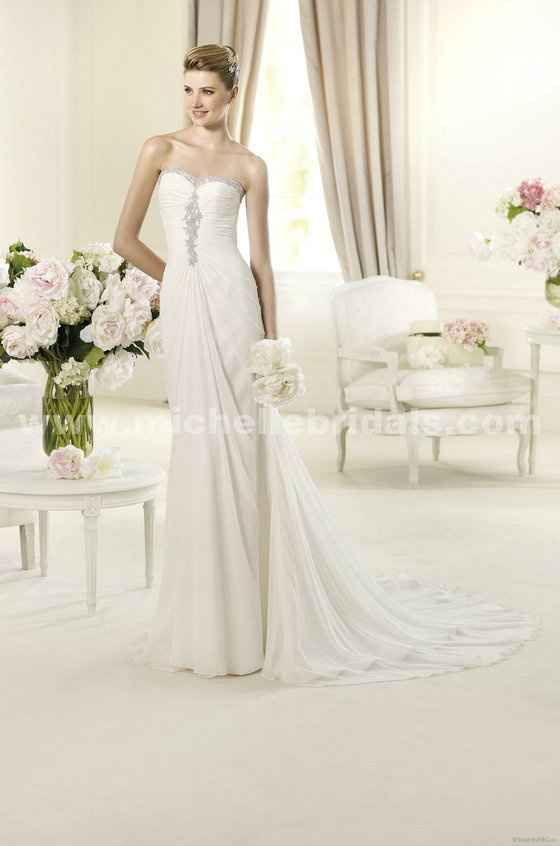 casi vestido