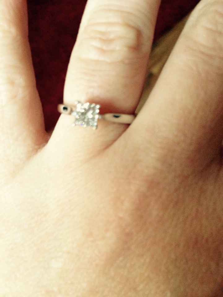 Pongamos todas nuestro anillo de compromiso - 1