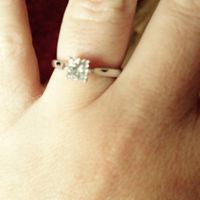 Pongamos todas nuestro anillo de compromiso - 1