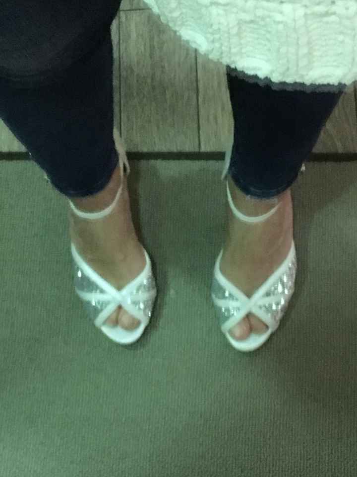 ¿de qué color vais a llevar los zapatos? - 1