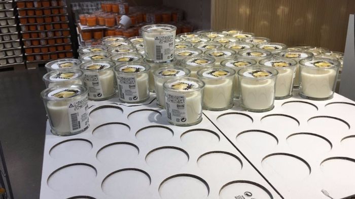 velas que irán por todo el pasillo