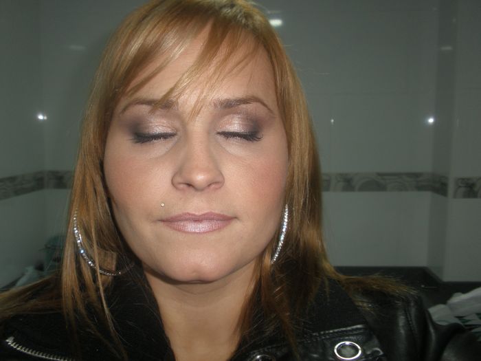 con ojos cerrados